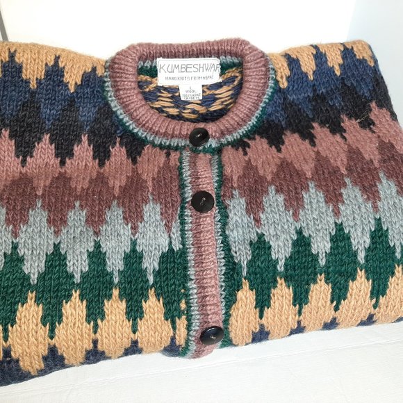 KUMBESHWAR Hand-knit in Nepal Wool Sweater